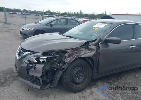 2017 Nissan Altima 2.5 Sl/2.5 Sr/2.5 Sv/2.5/2.5 S z USA, uszkodzony, nr VIN 1N4AL3AP3HN303920